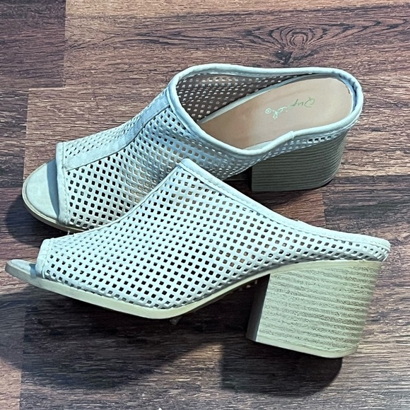 Qupid Womens Heel Tan Beige Suede Boho Slip On Mules Size 9 - Picture 1 of 4